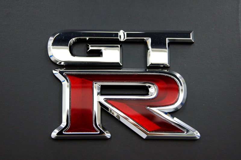 日産　GT-R  エンブレム
